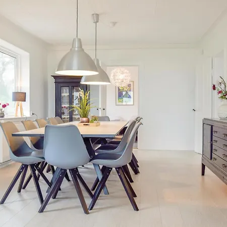 Σπίτι διακοπών Five-bedroom In *