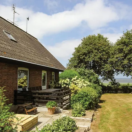 Five-bedroom In 펜션